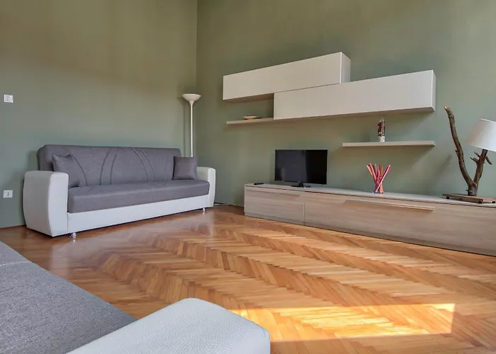 Theater Venice Apartment